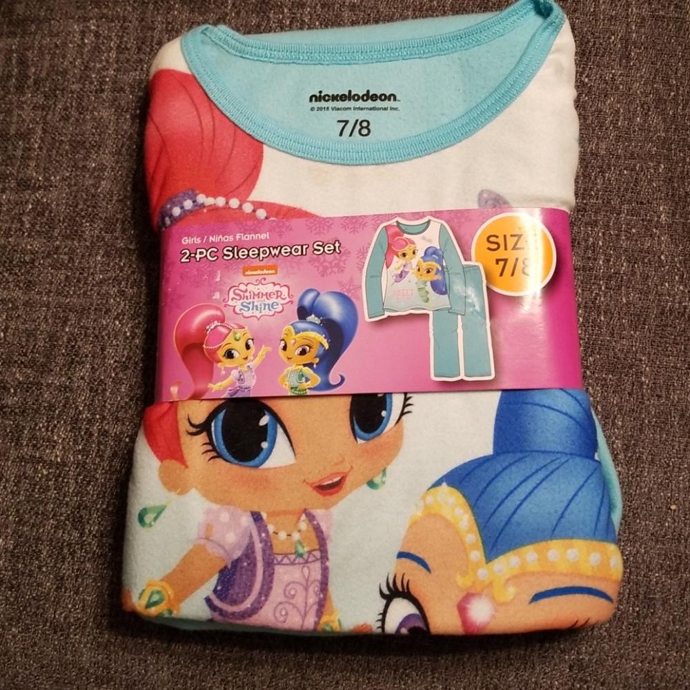 Girls 2-piece Sleepwear Set NWT